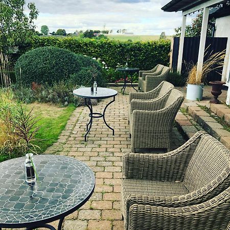 Glimminge Bed & Breakfast Simrishamn Bagian luar foto